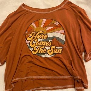 Cropped Altar’d State tee